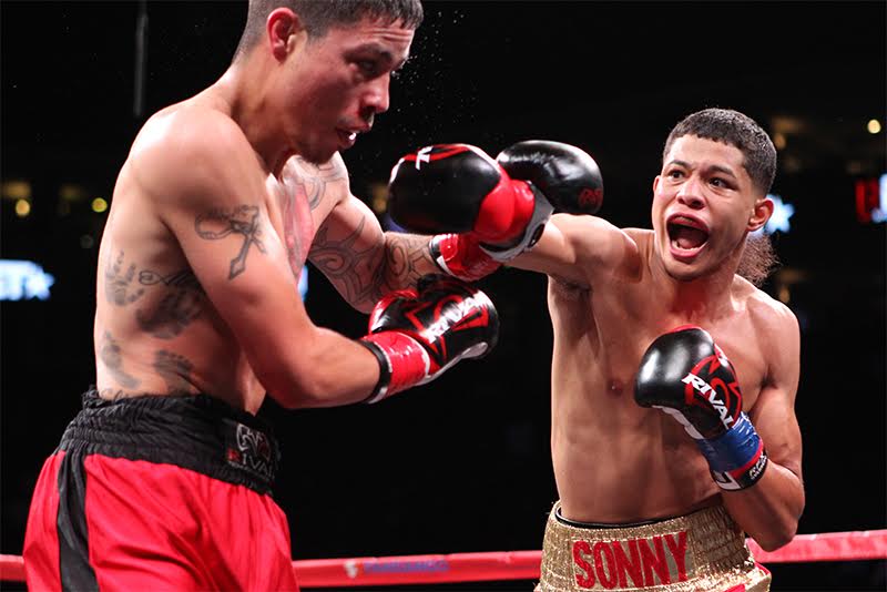 Sonny Fredrickson remains perfect by stopping Juan Santiago in 2 rounds on Andre Ward – Paul Smith card in Oakland
