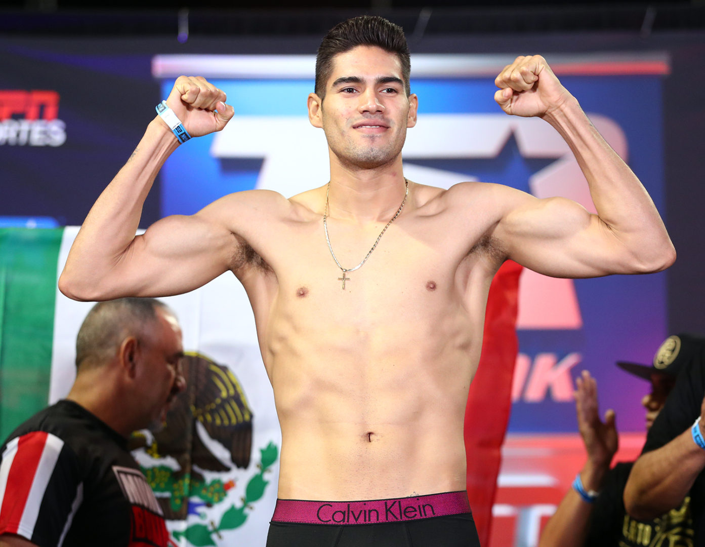 Zurdo Ramirez Focused on Dominic Boesel Not Canelo-Bivol fight Boxing News 