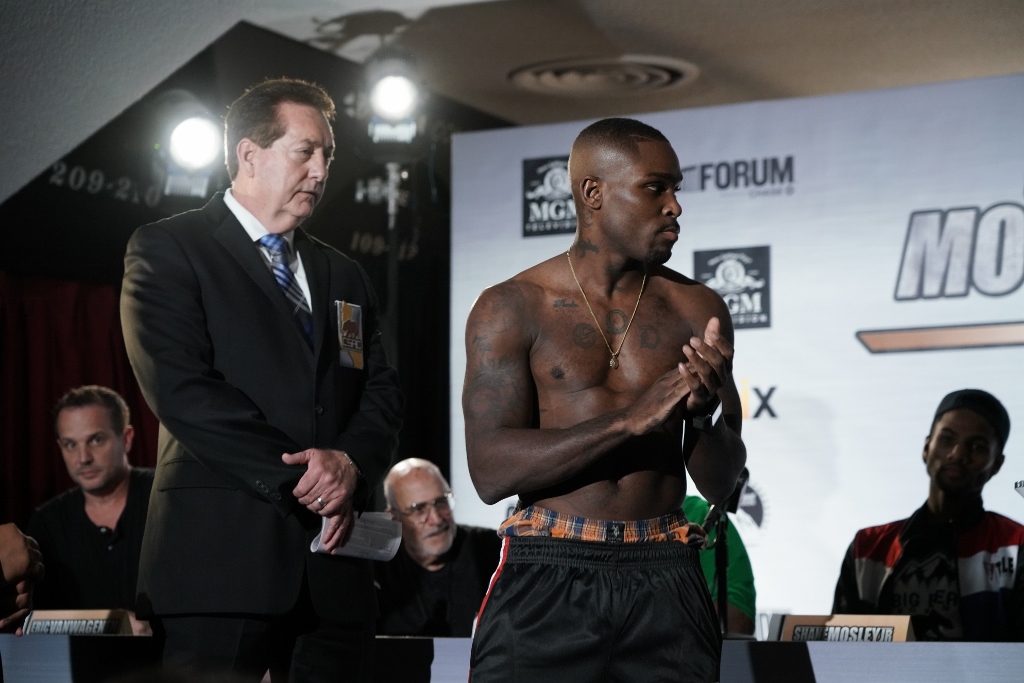 Michael Moore and Ievgen Khytrov to compete on undercard of The Contender Finale Tonight!!