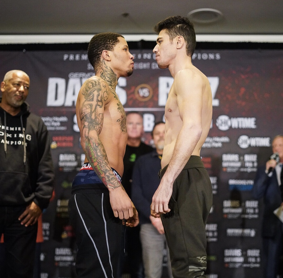 FOLLOW DAVIS – RUIZ LIVE