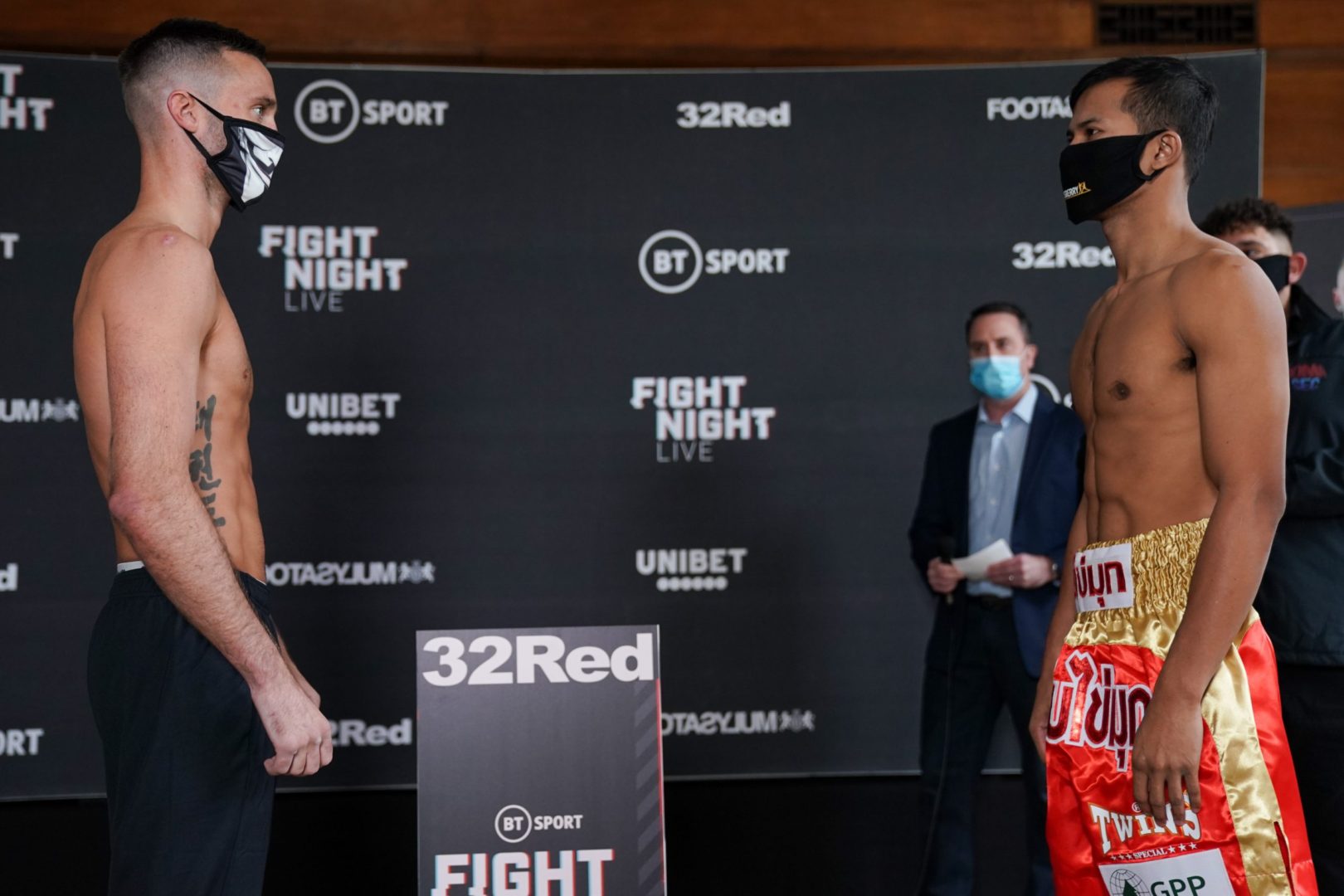 FOLLOW TAYLOR – KHONGSONG LIVE!!