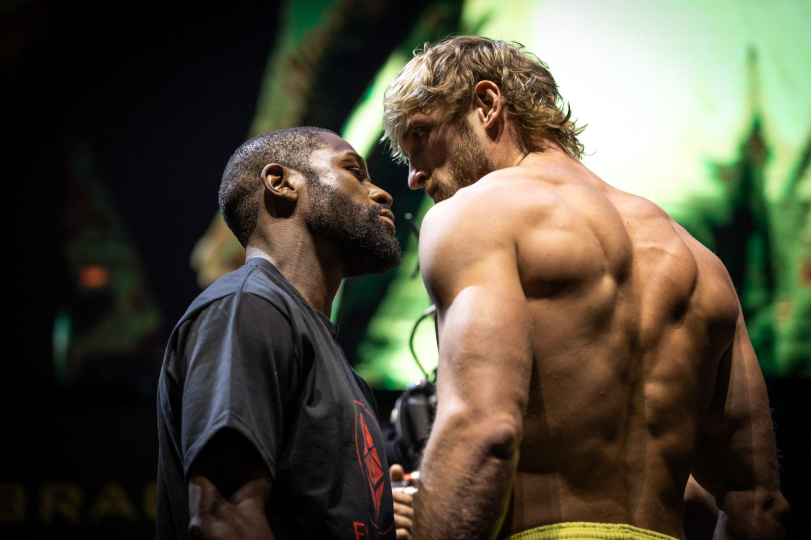 FOLLOW MAYWEATHER – PAUL LIVE