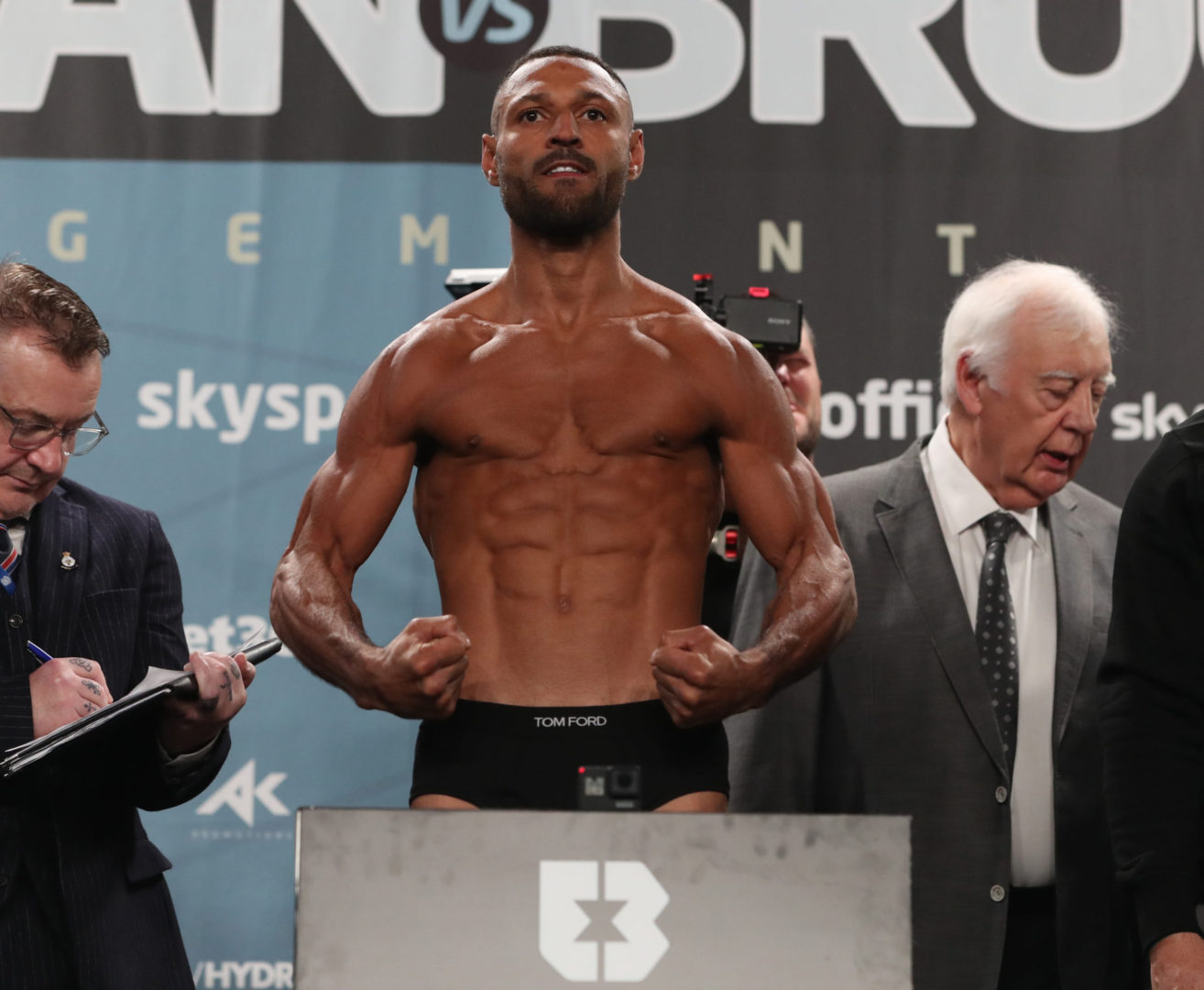 Brook Stops Khan in 6