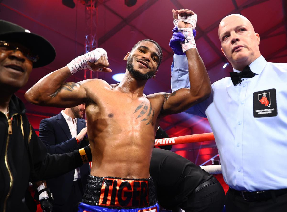 Knockout Night for Split-T Management Fighters Tiger Johnson and Joseph Adorno