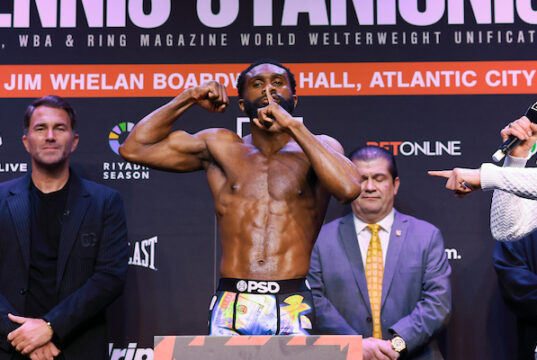 Ennis Stops Zayas to Win Unified Junior Middleweight Titles