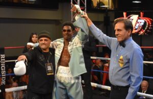 No Sweat: Powell Stays Unbeaten in Oakland